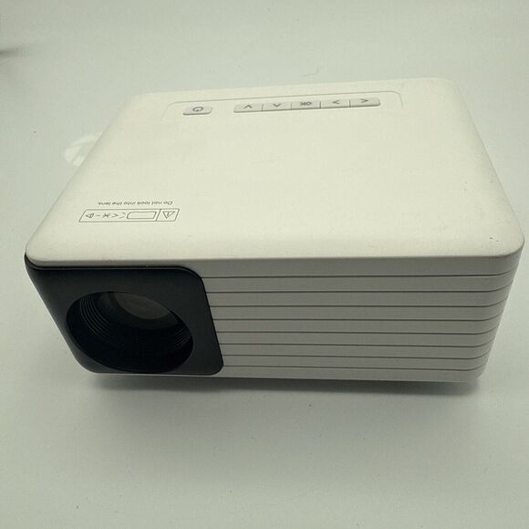 Yoton Y3 Mini Video Projector, 5500 Lumens - Picture 1 of 10